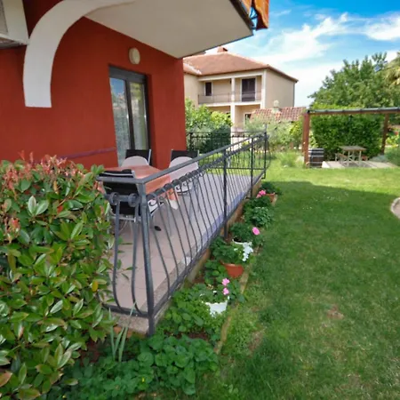 Jurica 4 Mit Terrasse By Interhome *