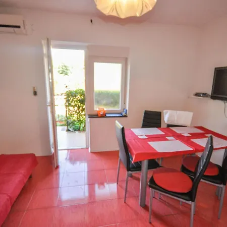 Jurica 4 Mit Terrasse By Interhome