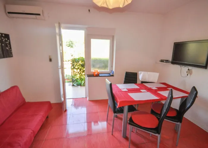 Jurica 4 Mit Terrasse By Interhome