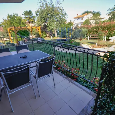 Jurica 4 By Interhome Lägenhet Novigrad Istria